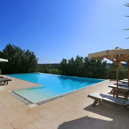 Antica Masseria Pescu 4*