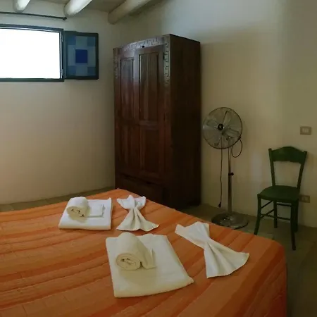 Antica Masseria Pescu Bed & Breakfast