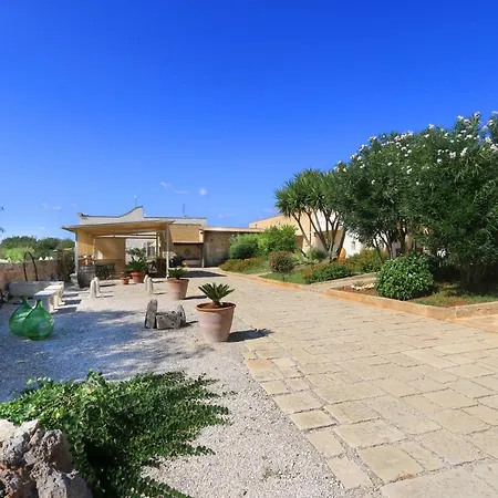 Antica Masseria Pescu Bed & Breakfast *